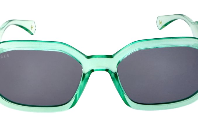 Hares HA5806