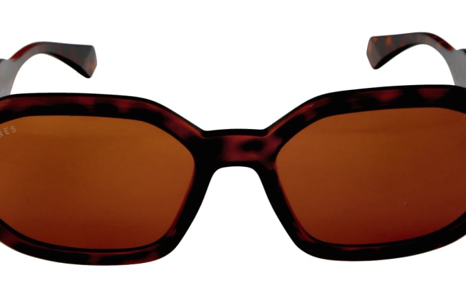 Hares HA5806